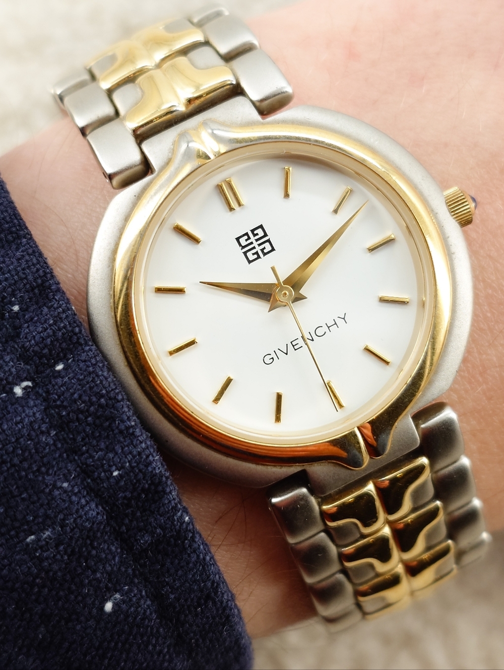 Givenchy Cruise Quartz SP.119.XV Designer Dress Watch Two-Tone 32mm Unisex JDM